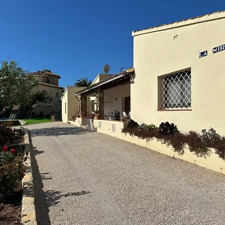 Nyaraló Cucarres